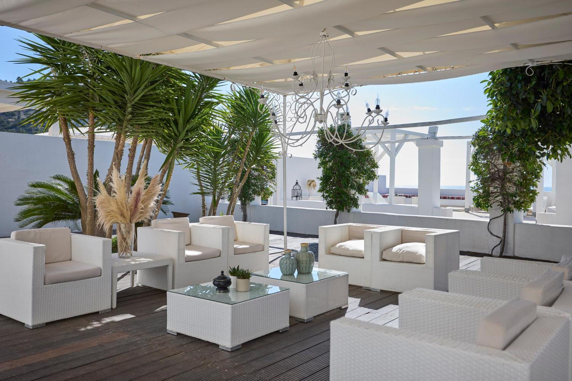 Hotel La Casa E Il Mare, Private Bay